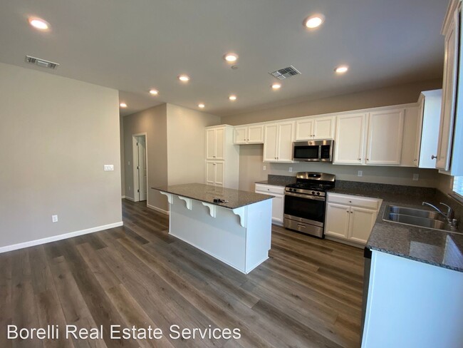 Building Photo - 3 br, 2 bath House - 2017 Borelli Ct