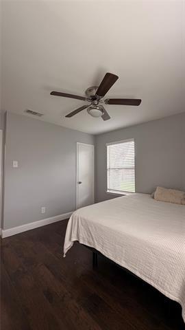 Foto del edificio - 9605 Kittyhawk Ln