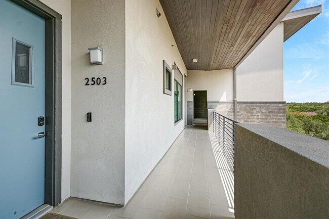 Building Photo - 5921 Hiline Rd