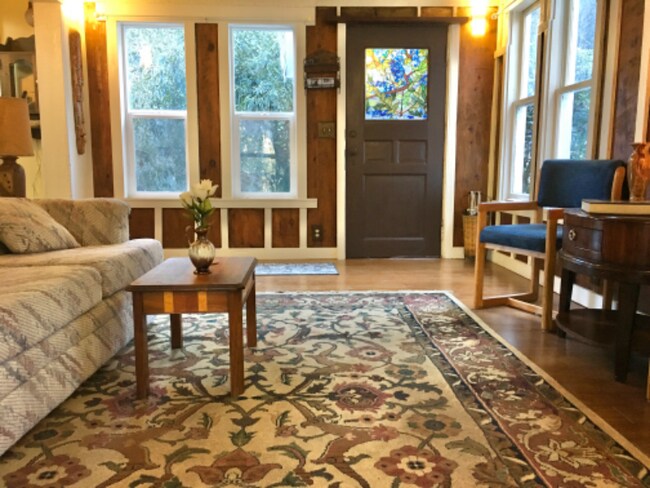 Building Photo - 5001 CA-299