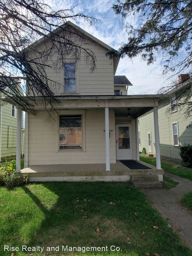 Primary Photo - 3 br, 1.5 bath House - 840 E. Main St