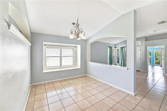 Building Photo - 11815 Acorn Woods Terrace