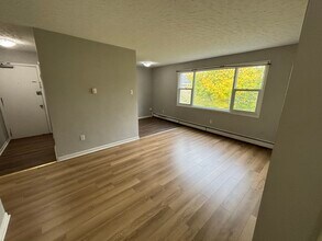 Building Photo - 498 Herring Cove Rd