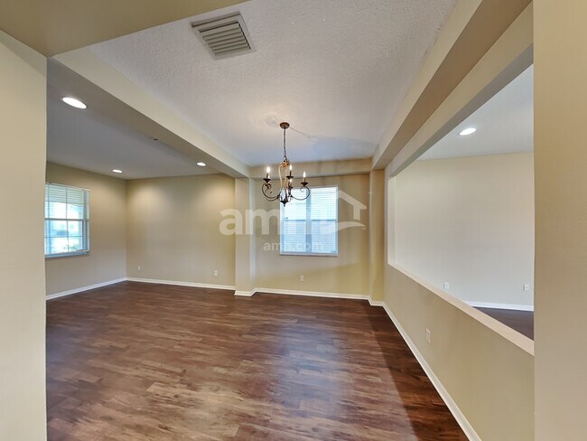 Foto del edificio - 11445 Dutch Iris Drive