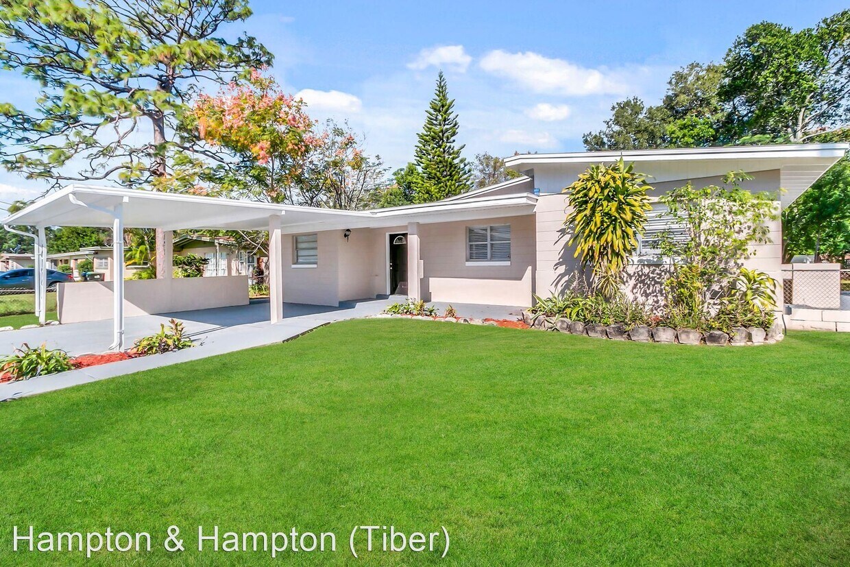 Foto principal - 5 br, 2 bath House - 5909 AVERY ST