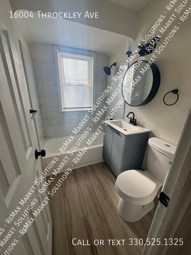 Foto del edificio - 16004 Throckley Ave