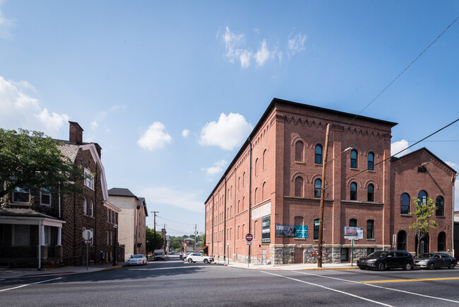 Foto del edificio - Brinker Lofts