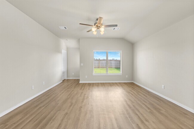 Foto del edificio - 166 Sterling River Ln