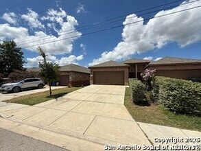 Building Photo - 2532 Pahmeyer Rd