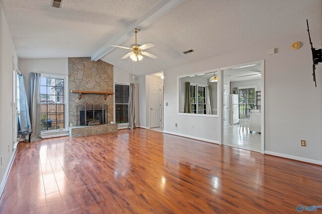 Building Photo - 112 Bridgestone Dr NE