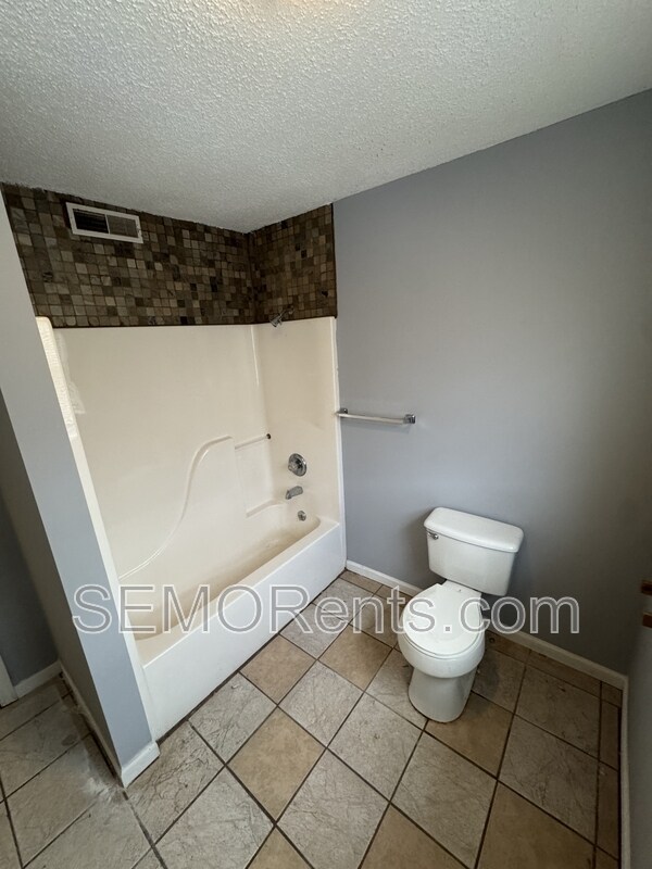 Foto del edificio - 502 N Hope St