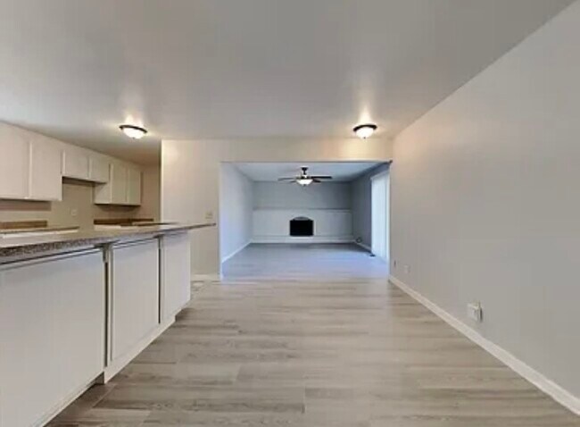Foto del edificio - 2518 Hastings Way