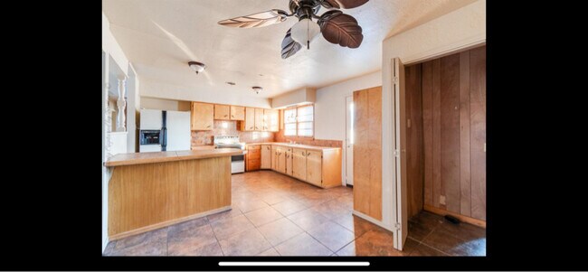 Foto del edificio - 2310 NW Lincoln Ave