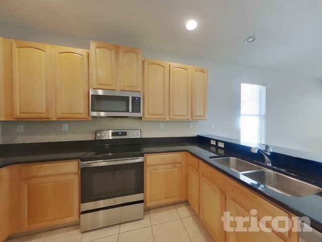 Building Photo - 1036 Napolean Way