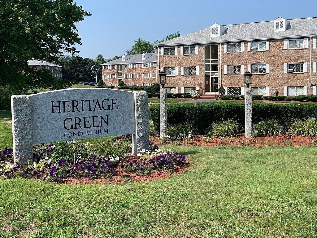 27 Farrwood Ave Unit 11, North Andover, MA 01845 Condo for Rent in