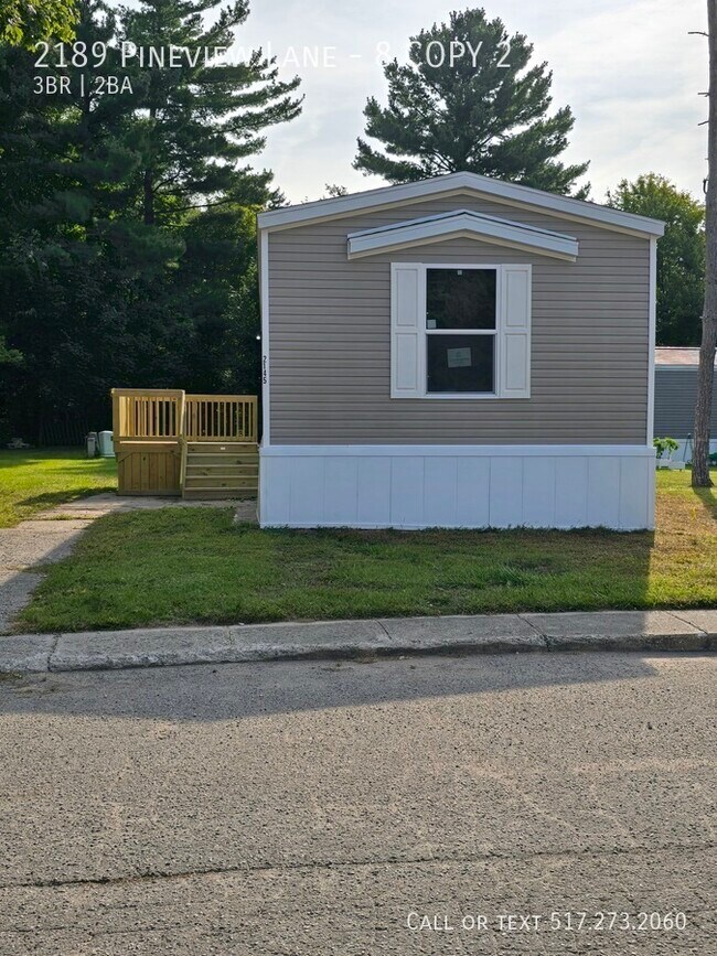 Foto del edificio - 2189 Pineview Ln