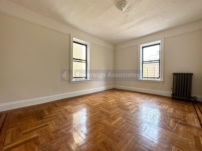 Building Photo - 2978 E 196th St