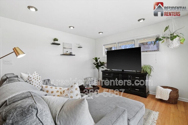 Foto del edificio - 3615 N 87th St