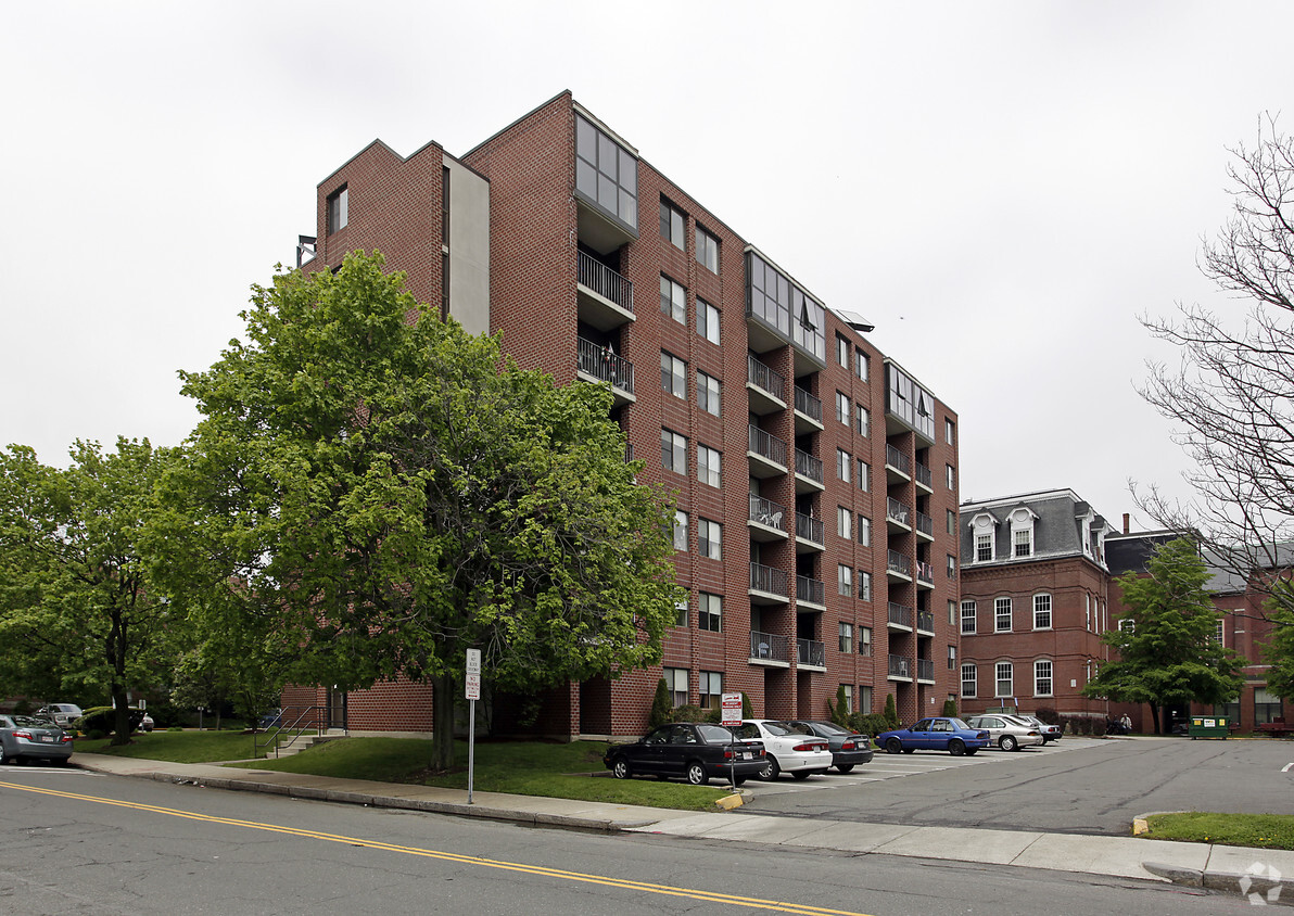 Building Photo - St. Mary's Plaza