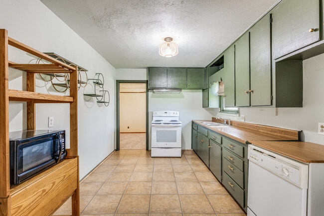 Foto del edificio - 5317 Redbud Ln
