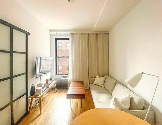Foto del edificio - 166 Suffolk St