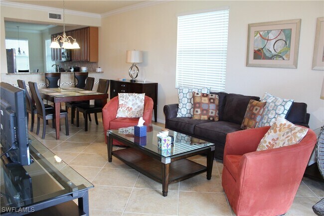 Building Photo - 9735 Acqua Ct