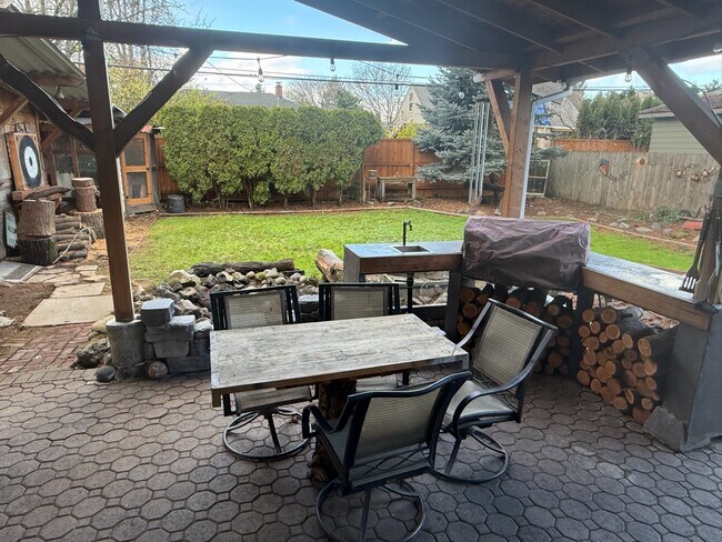 Foto del edificio - 3235 NE 89th Ave