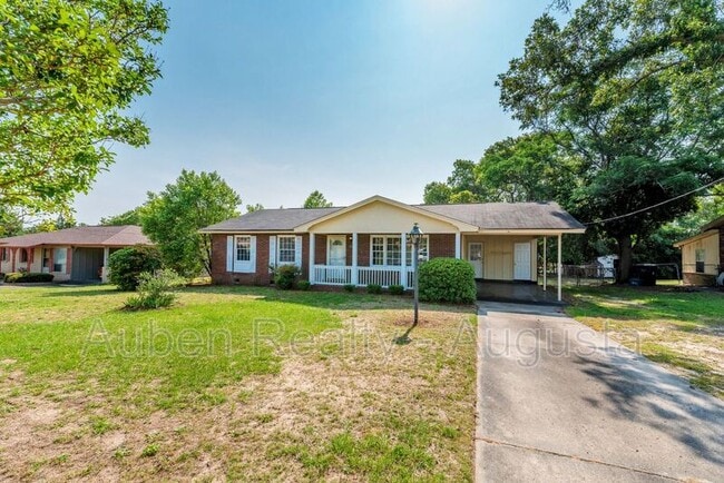 Building Photo - 2408 Sumac Dr