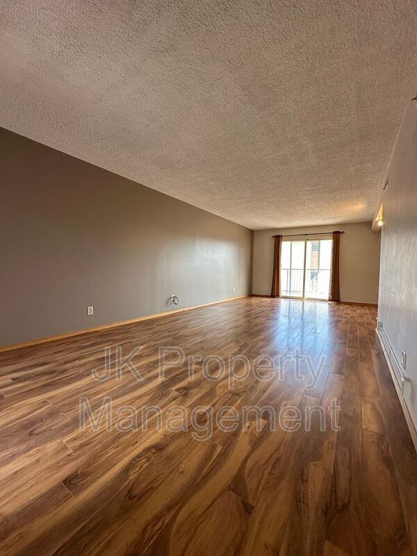Foto del edificio - 2300 14th Ave S
