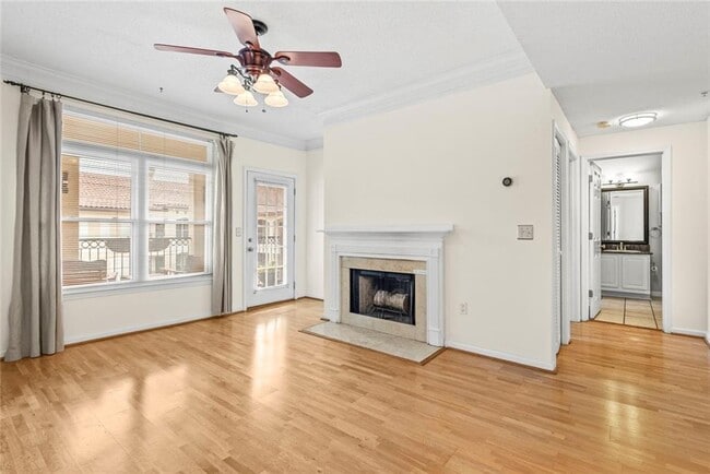 Building Photo - 955 Juniper St NE