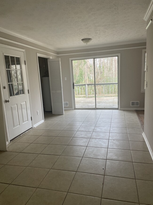 Foto del edificio - 540 Meadowbrook Dr