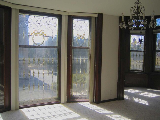 Foto del edificio - 2236 N Terrace Ave
