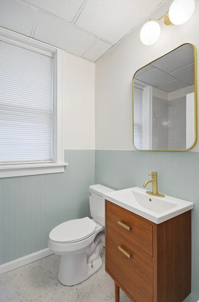 Foto del edificio - 4154 McRee Ave