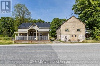 Building Photo - 1138 Dalhousie Concsn 3 Rd