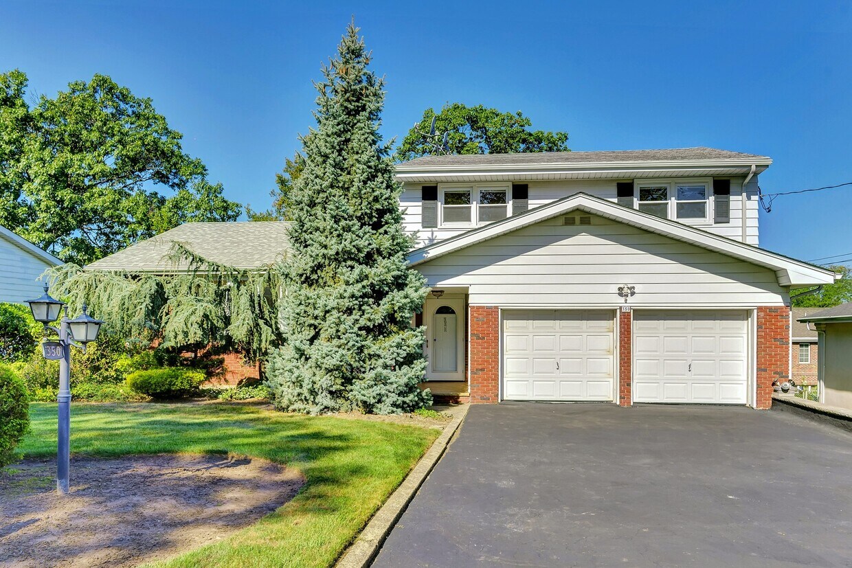 350 Elisa Dr, Englewood Cliffs, NJ 07632 House Rental in Englewood