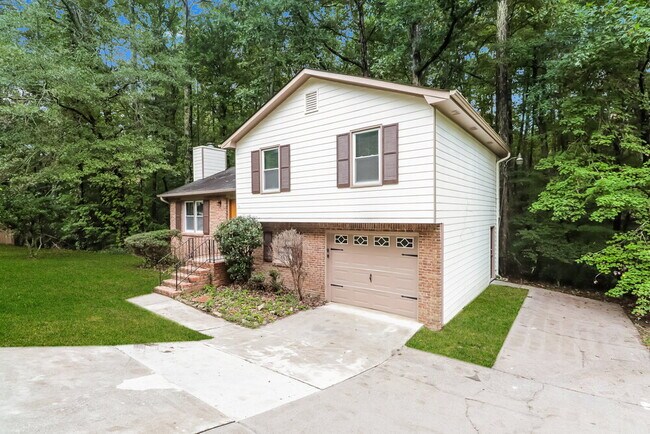 Foto del edificio - 4635 Hamlet Walk SE