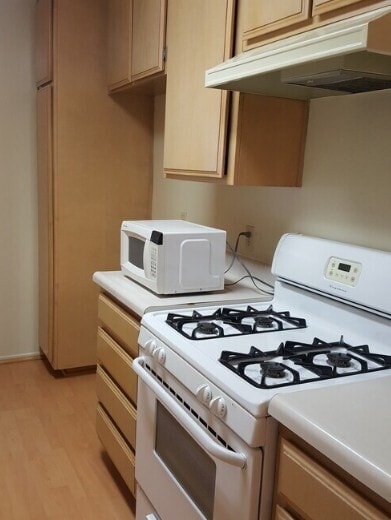 Foto del edificio - 820 S Orange Grove Ave