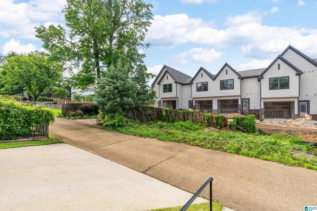 Building Photo - 3117 Canterbury Pl