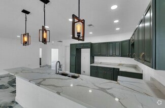 Building Photo - 2935 NW 8th Ct