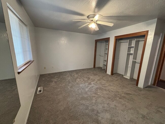 Foto del edificio - 6160 Sly Park Rd