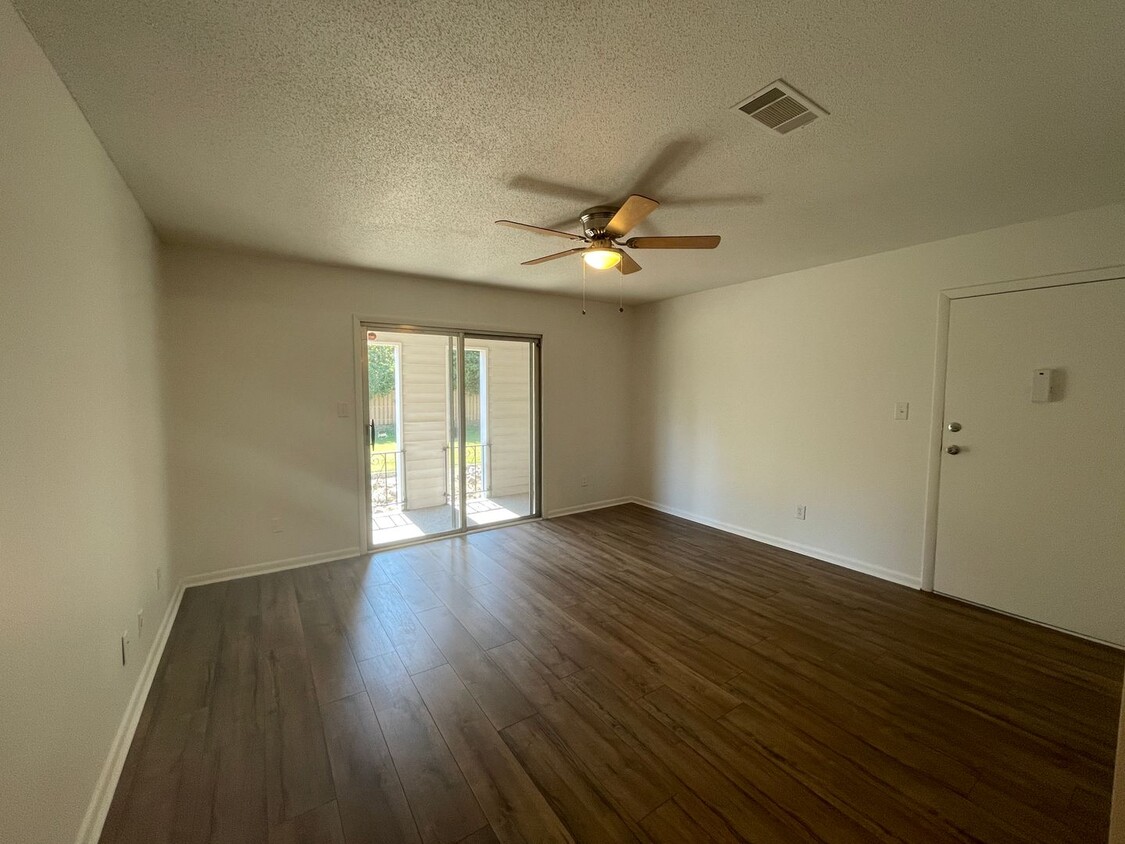 Foto principal - 1017 Stevens Creek Rd
