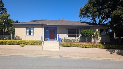 Building Photo - 728 14th St
