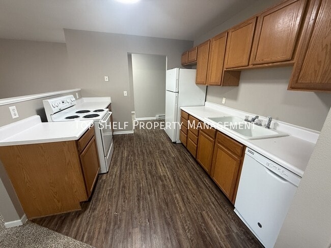 Building Photo - 218 4th St NW