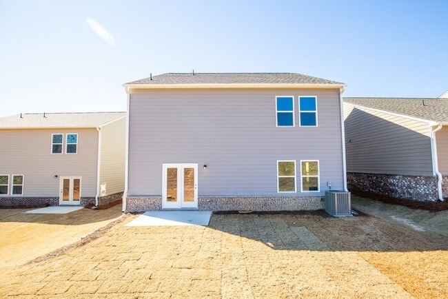 Building Photo - Brand new 5 Bedroom- Bedroom on main floor!