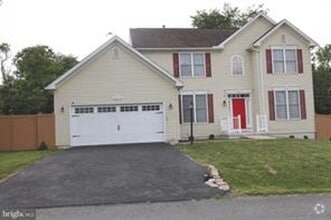 Building Photo - 10222 Stagecoach Dr