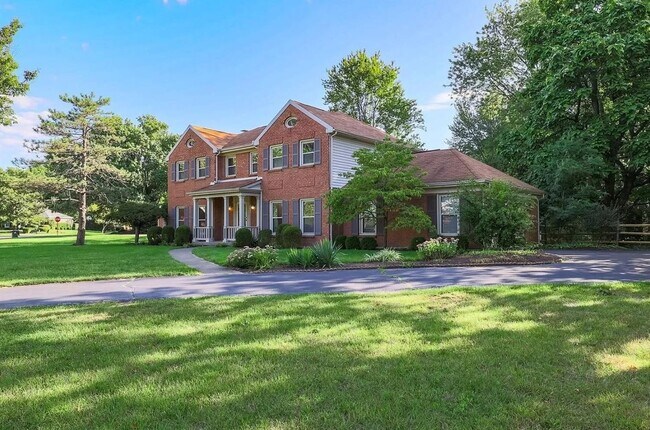 Foto del edificio - 11880 Nathanshill Ln