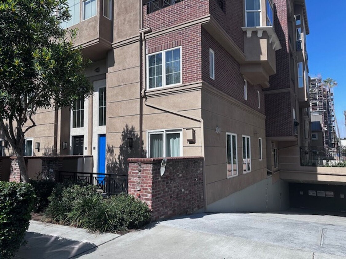 Primary Photo - Bankers Hill Townhome