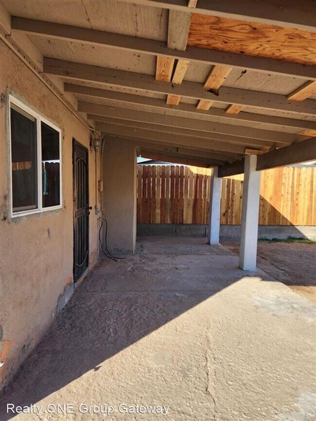Foto del edificio - 2 br, 1 bath House - 237 S George St, #B