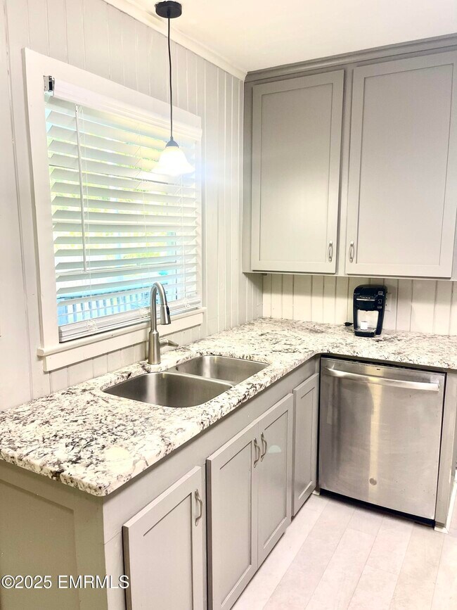 Foto del edificio - 1523 Northwood St