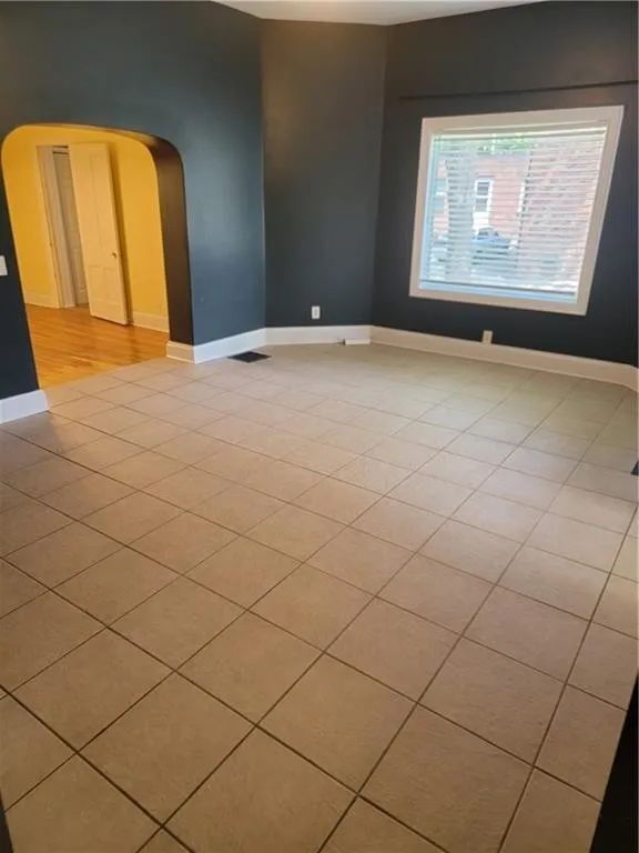 Foto del edificio - 3 Bedroom / 1 Bathroom Home in a Central Des Moines Location!